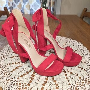 NWOT, Dream Pairs Red Velvet Lace Up Block Heels. Size 7. LLCP